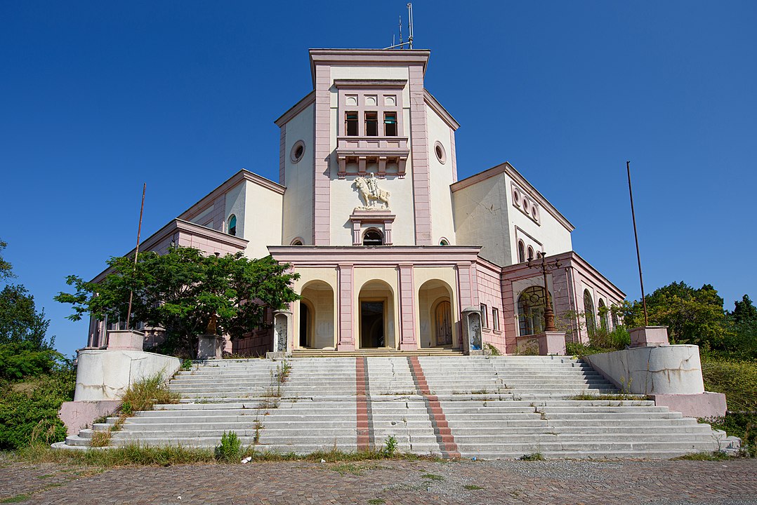 Royal Villa Of Durres