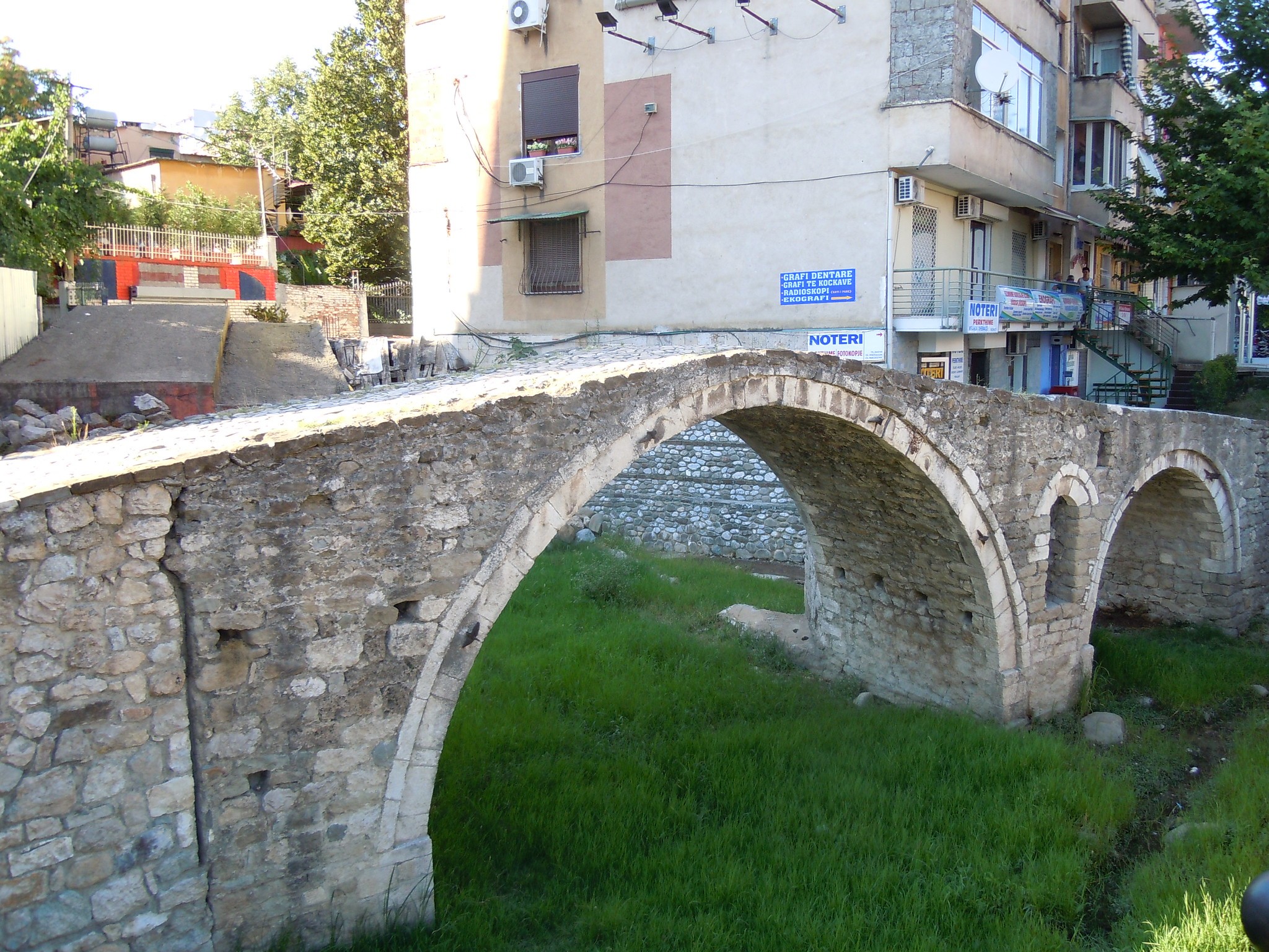 Tanners' Bridge Nomads Travel Guide