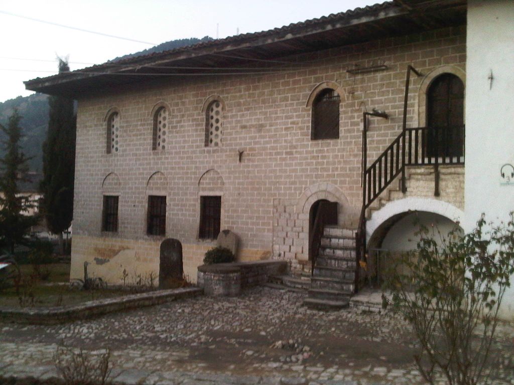 Xhamia Mbret E Beratit