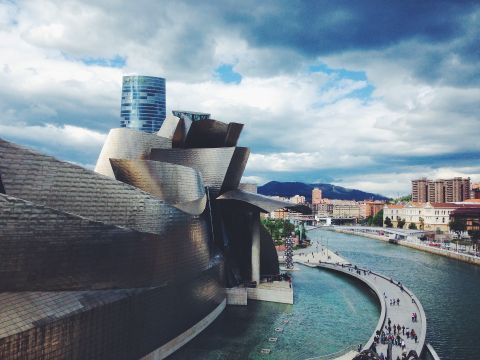 Self-guided Walking Tour of  Bilbao (with Maps!)
