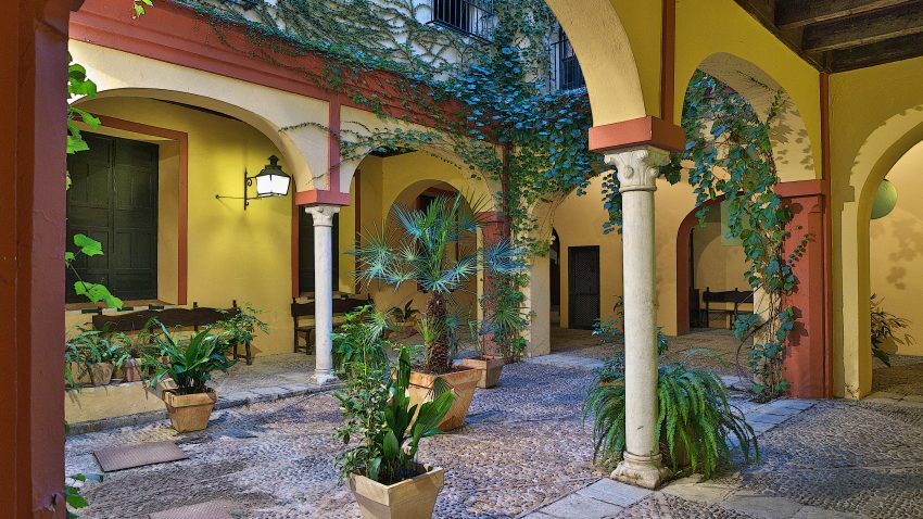 Casa de los PinelosSeville