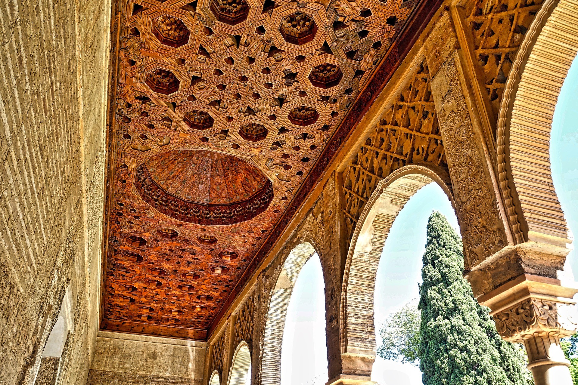 Alhambra Complex - Nomads Travel Guide