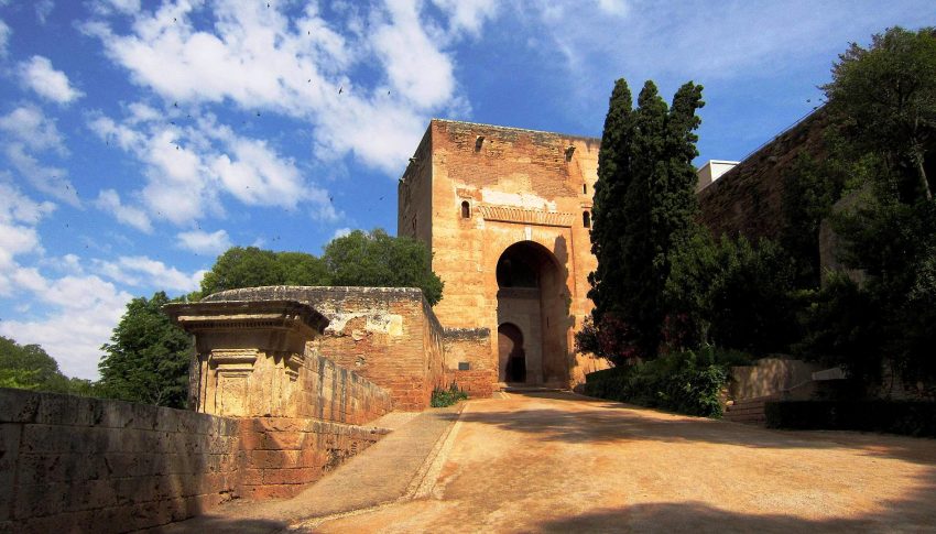 Puerta De La Justicia Alhambra Grenada 7