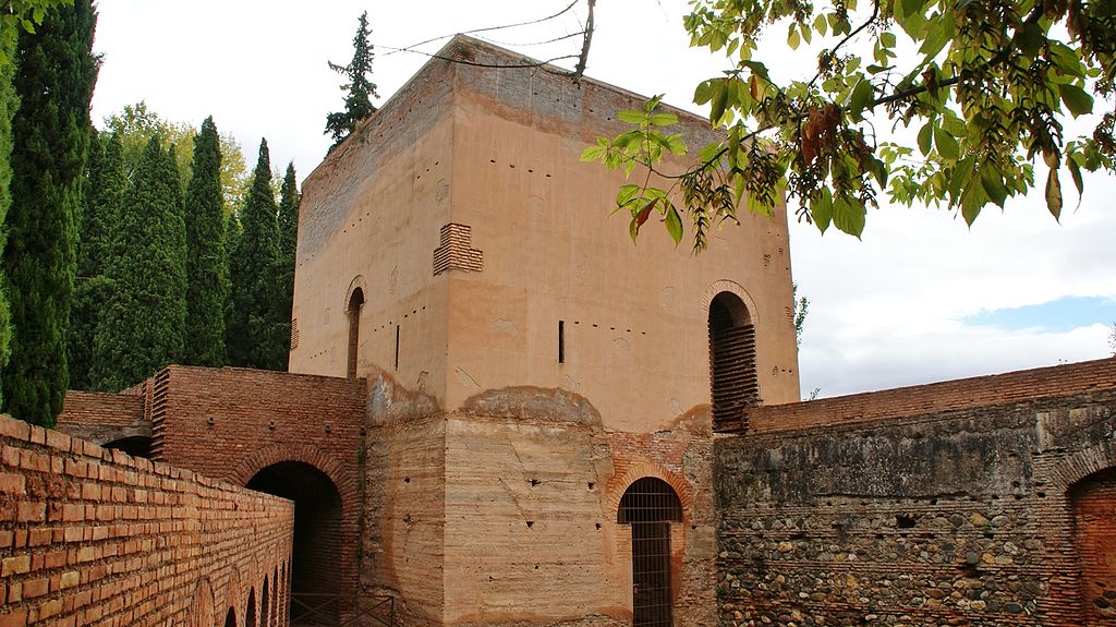Torre Del Agua Alhambra Grenada 43