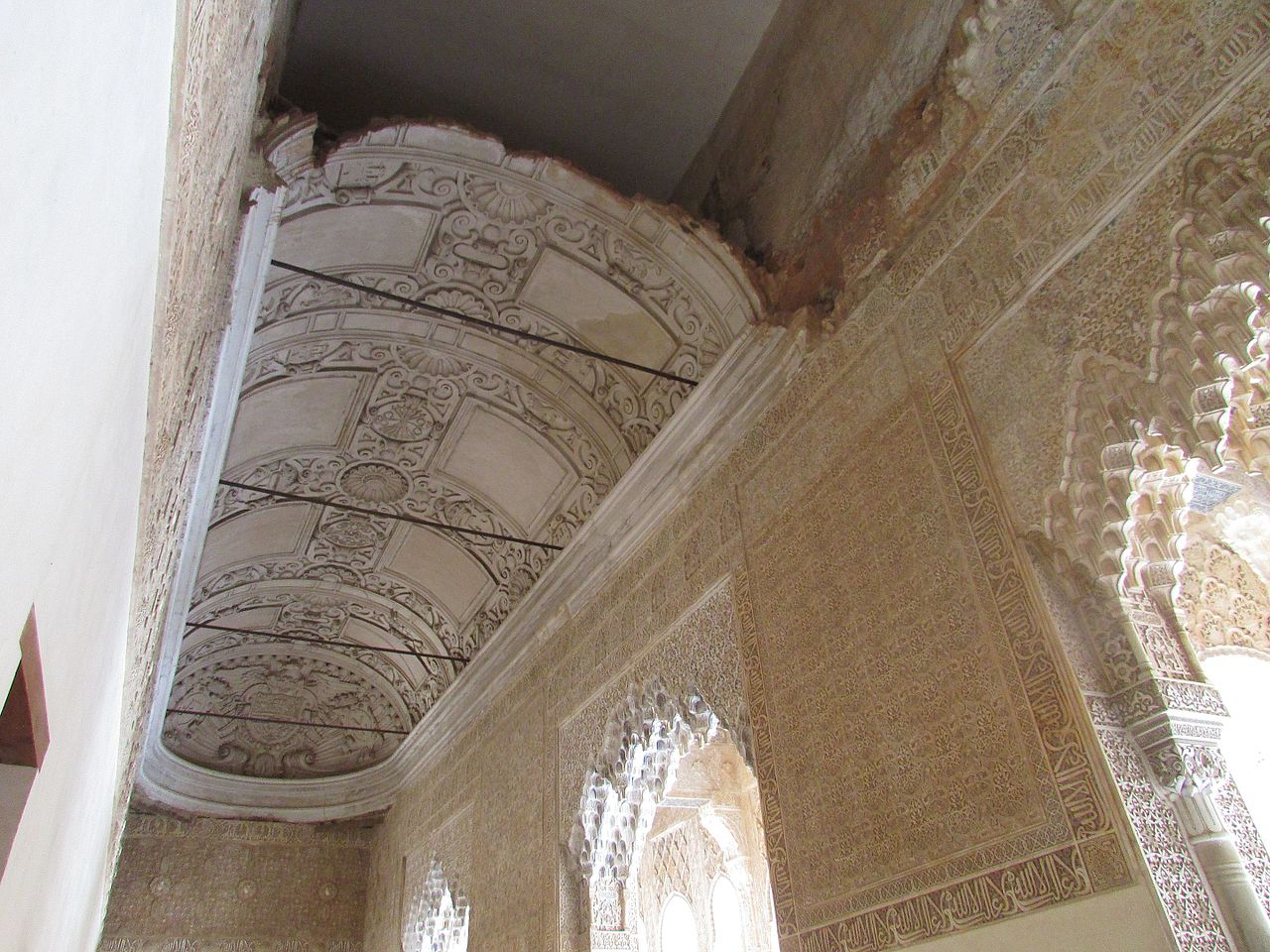 Ceiling Of The Sala De Los Mocarabes