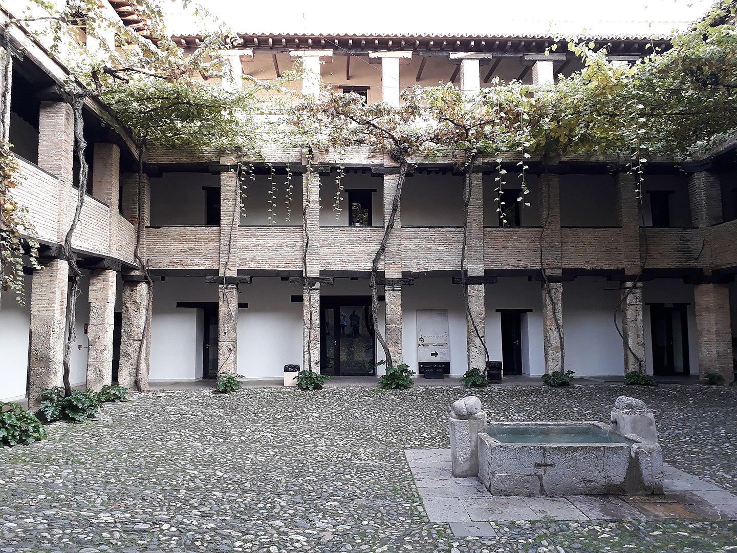 Granada Corral Del Carbon