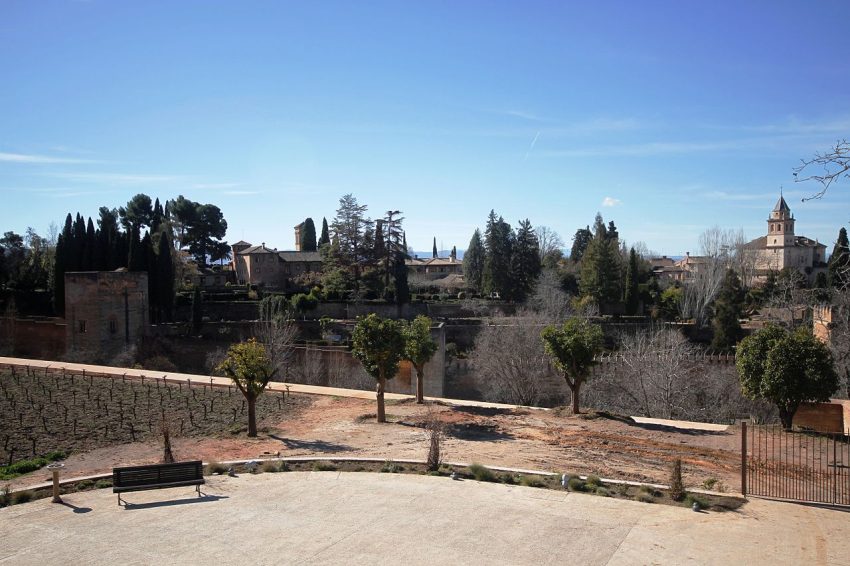 Paseo de los Nogales Generalife 6