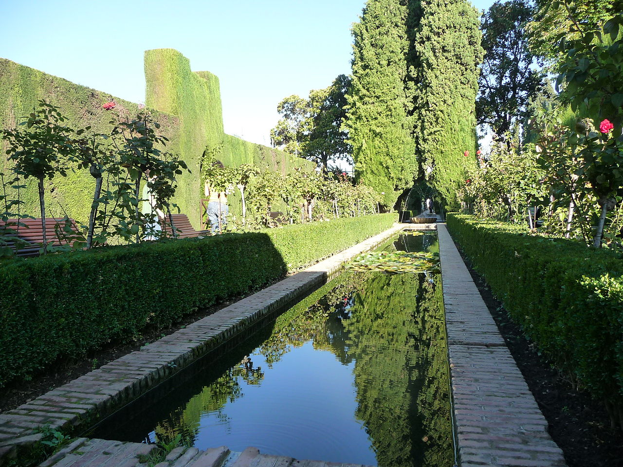 Pool In Jardines Bajos Generalife Alhambra