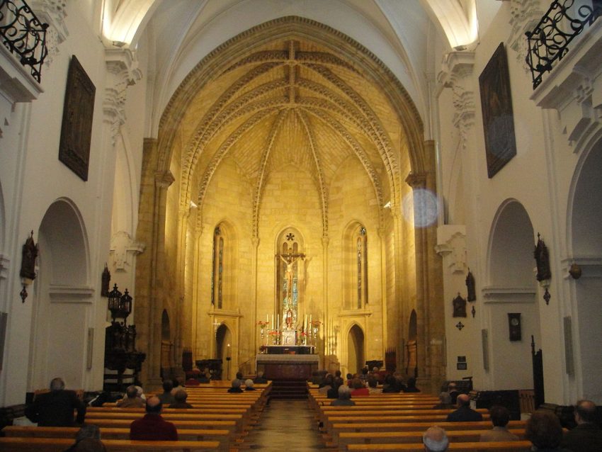 Interior de la iglesia de San Hipolito de Cordoba