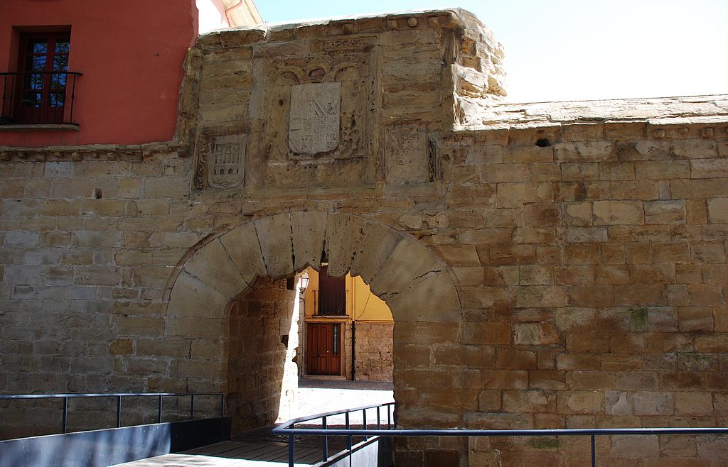 Logrono   Arco Del Revellin