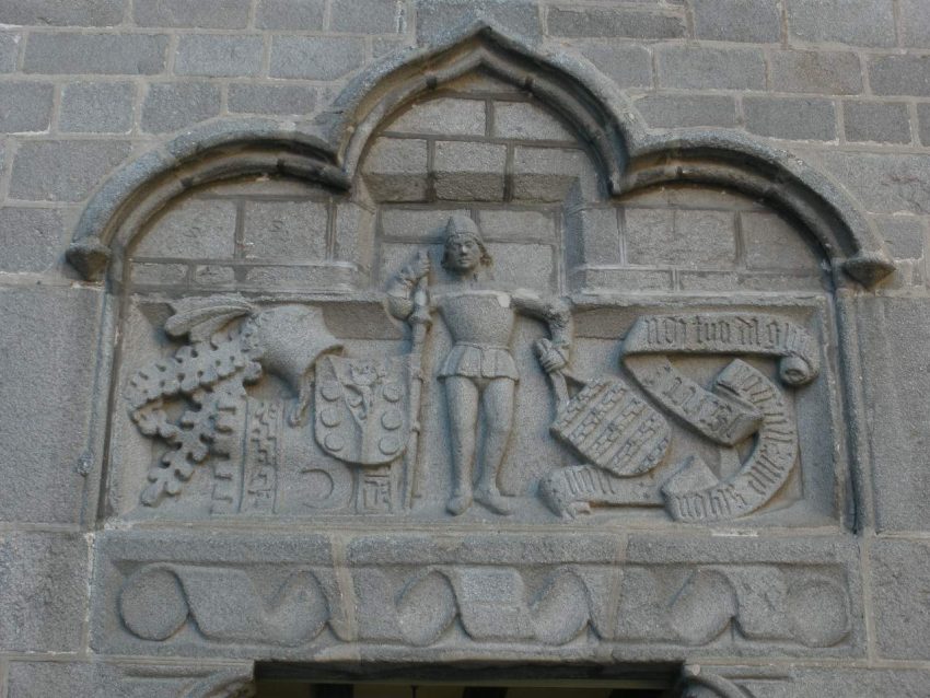 Avila Palacio de Valderrabanos