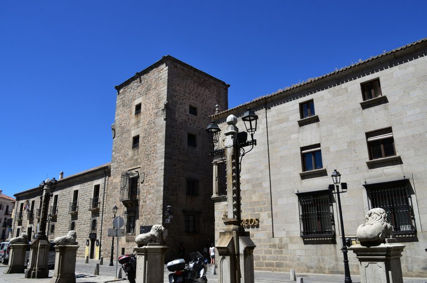 Los Velada Palace Avila