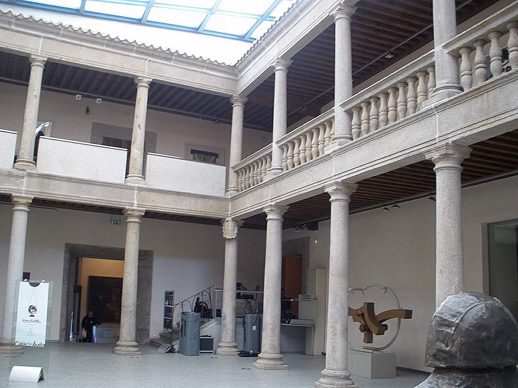 Palacio De Los Serranos Centro Cultural De Caja De Avila 3