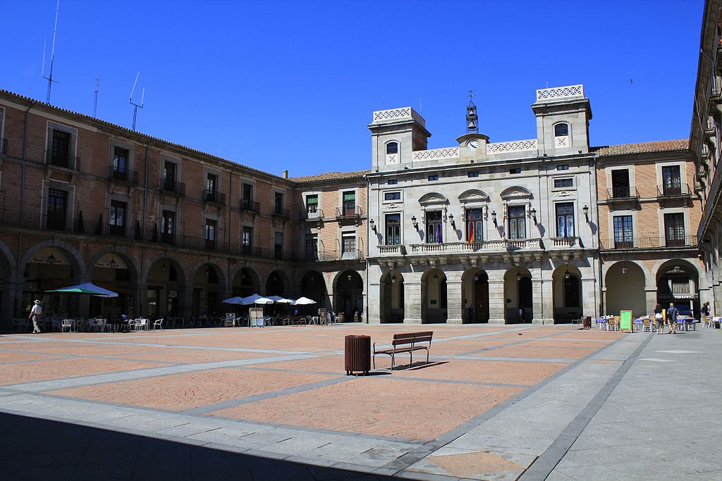 Plaza Mercado Chico Avila