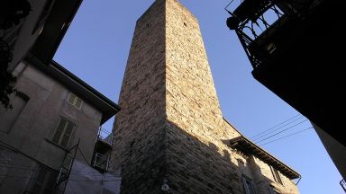 Torre Del Gombito