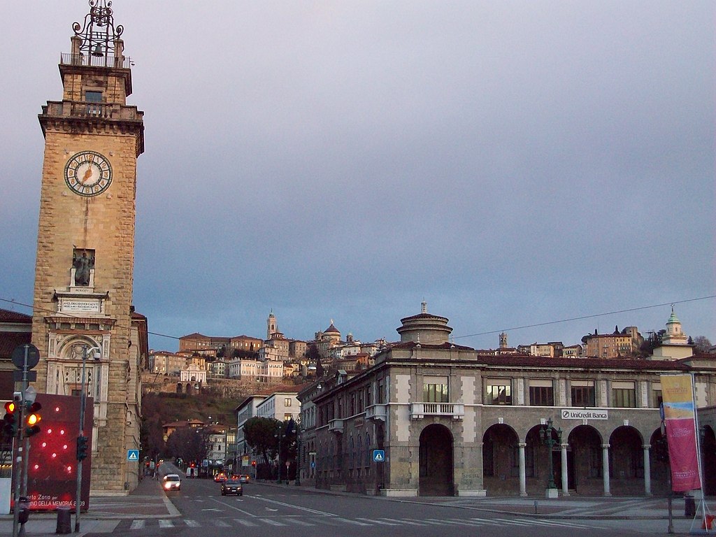 Bergamo Via Roma