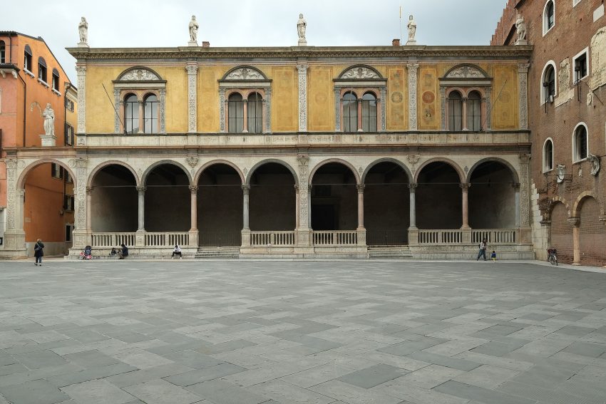 Loggia del Consiglio Verona