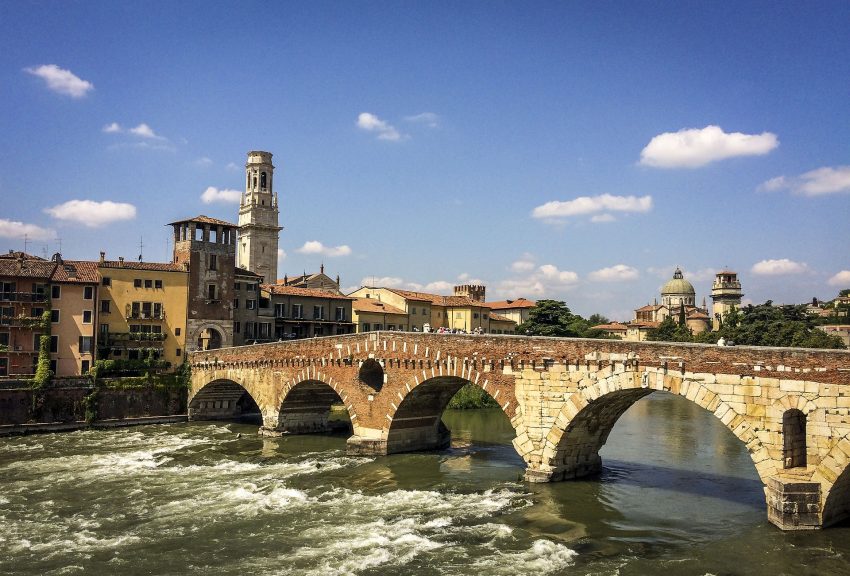 Self Guided Walking Tour of Verona