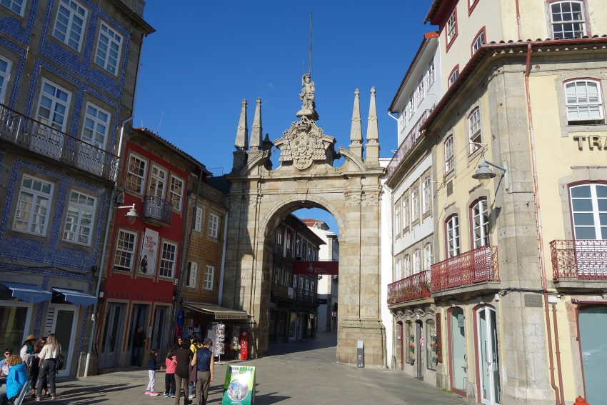 1024px Arco da Porta Nova Braga