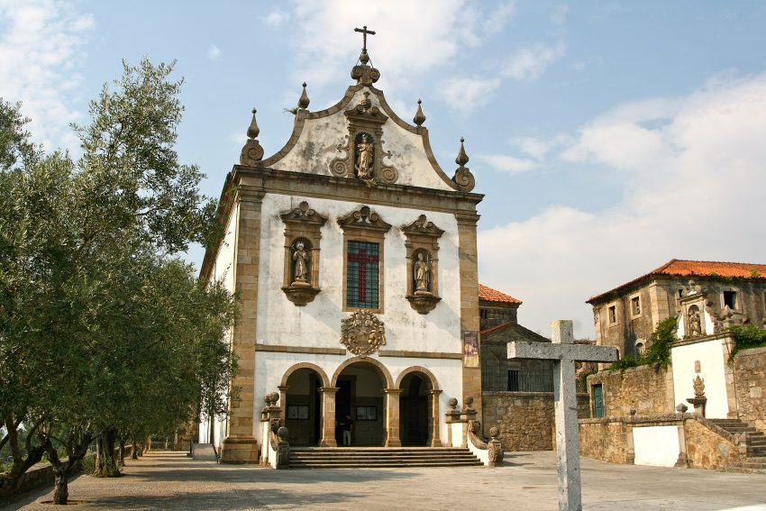 Church of Sao Francisco and Capela de Sao Frutuoso de Montelios Braga