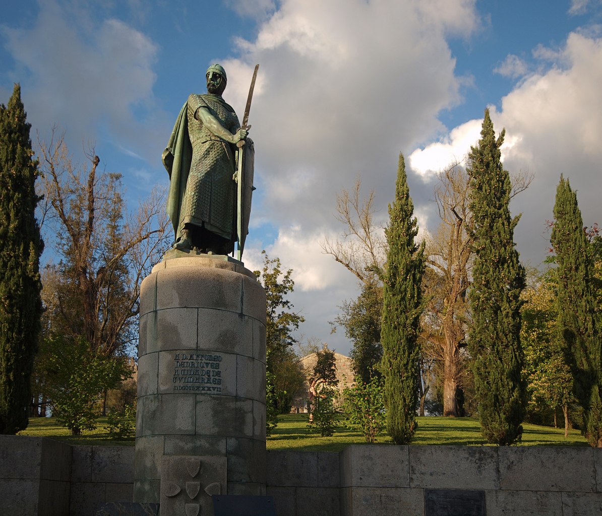 D Afonso Henriques Em Guimaraes