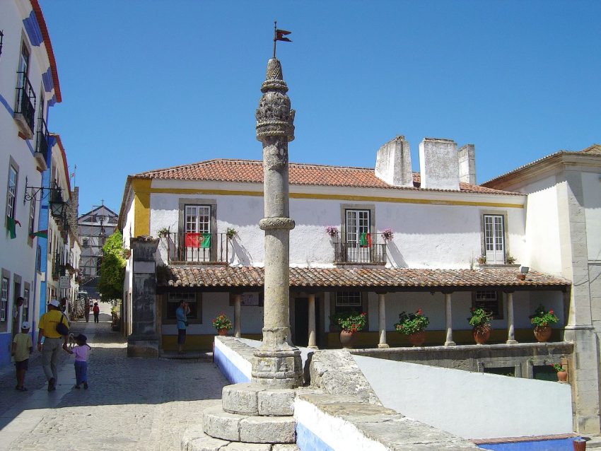 Praca de Santa Maria Obidos