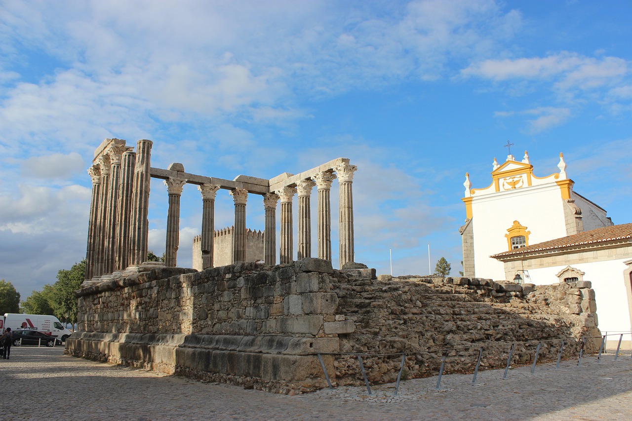 Evora