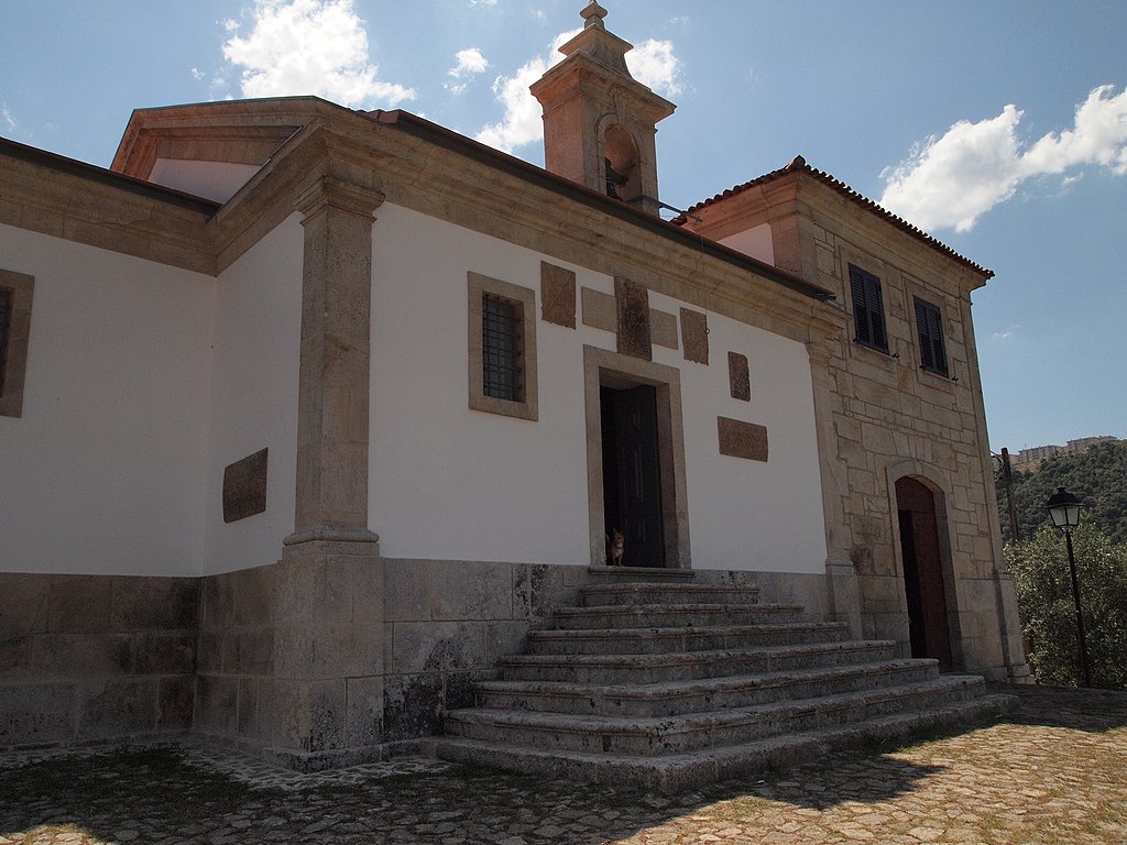 Capela De Sao Pedro De Balsemao