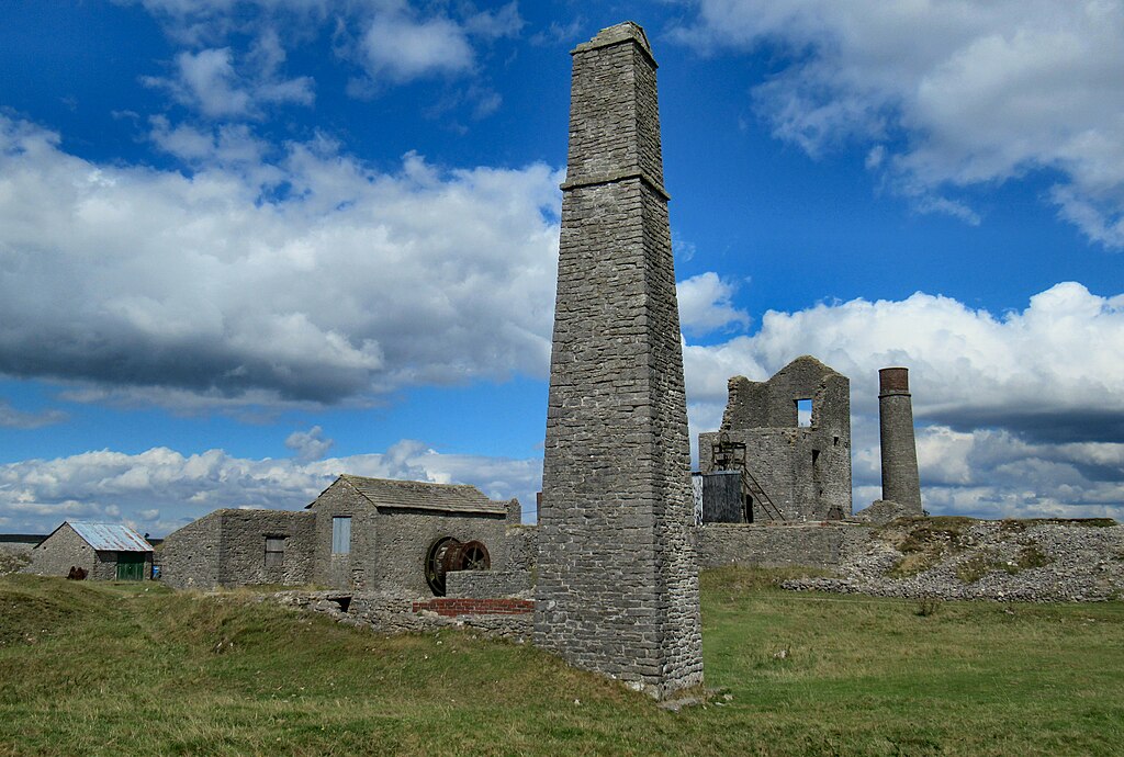 Magpie Mine Square Chimney