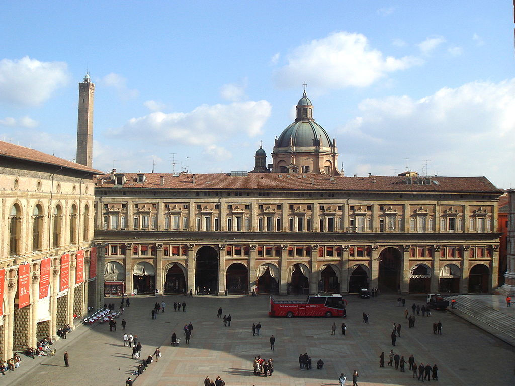Bologna Palazzo Dei Banchi