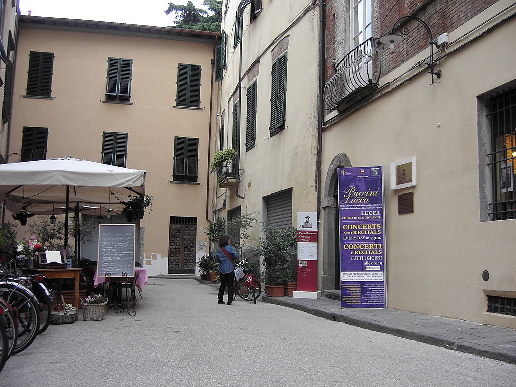 Casa Natale Di Giacomo Puccini   Lucca
