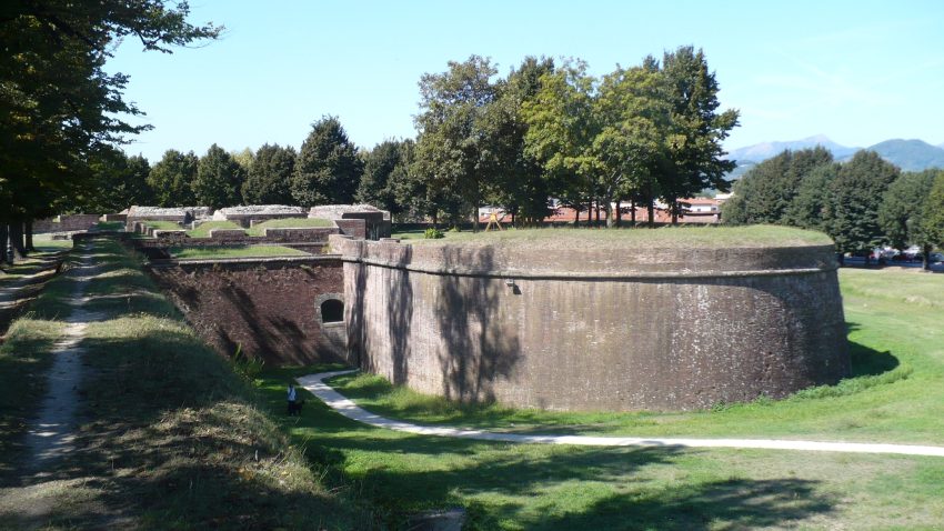 Luccas historical walls
