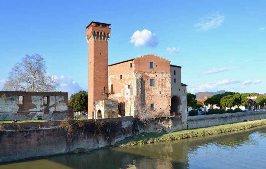Torre Guelfa Pisa