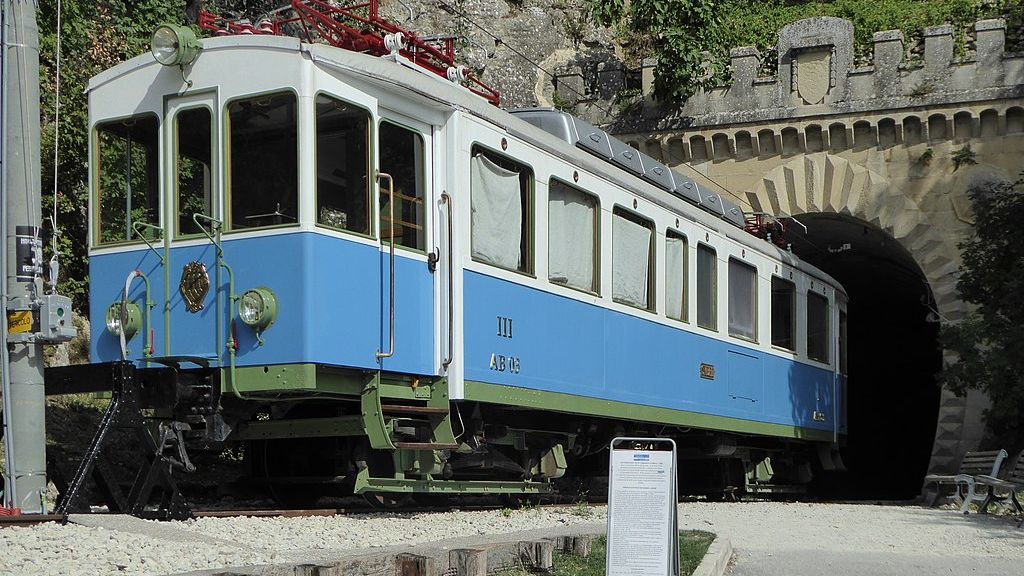 San Marino Train E1714518288944