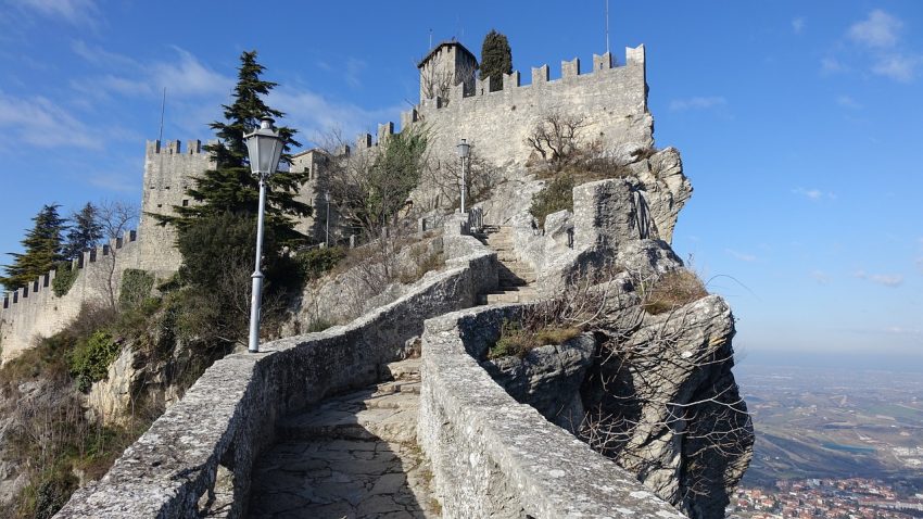 Walking Tour of San Marino
