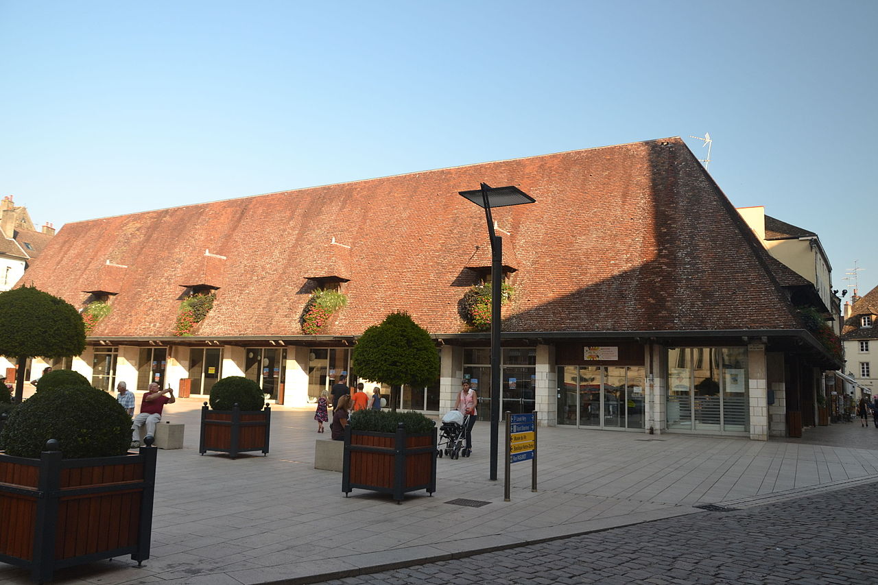Beaune   Halle