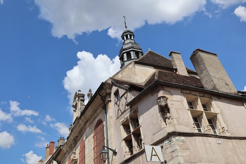 Beaune Hospice de la Charite Exterieur