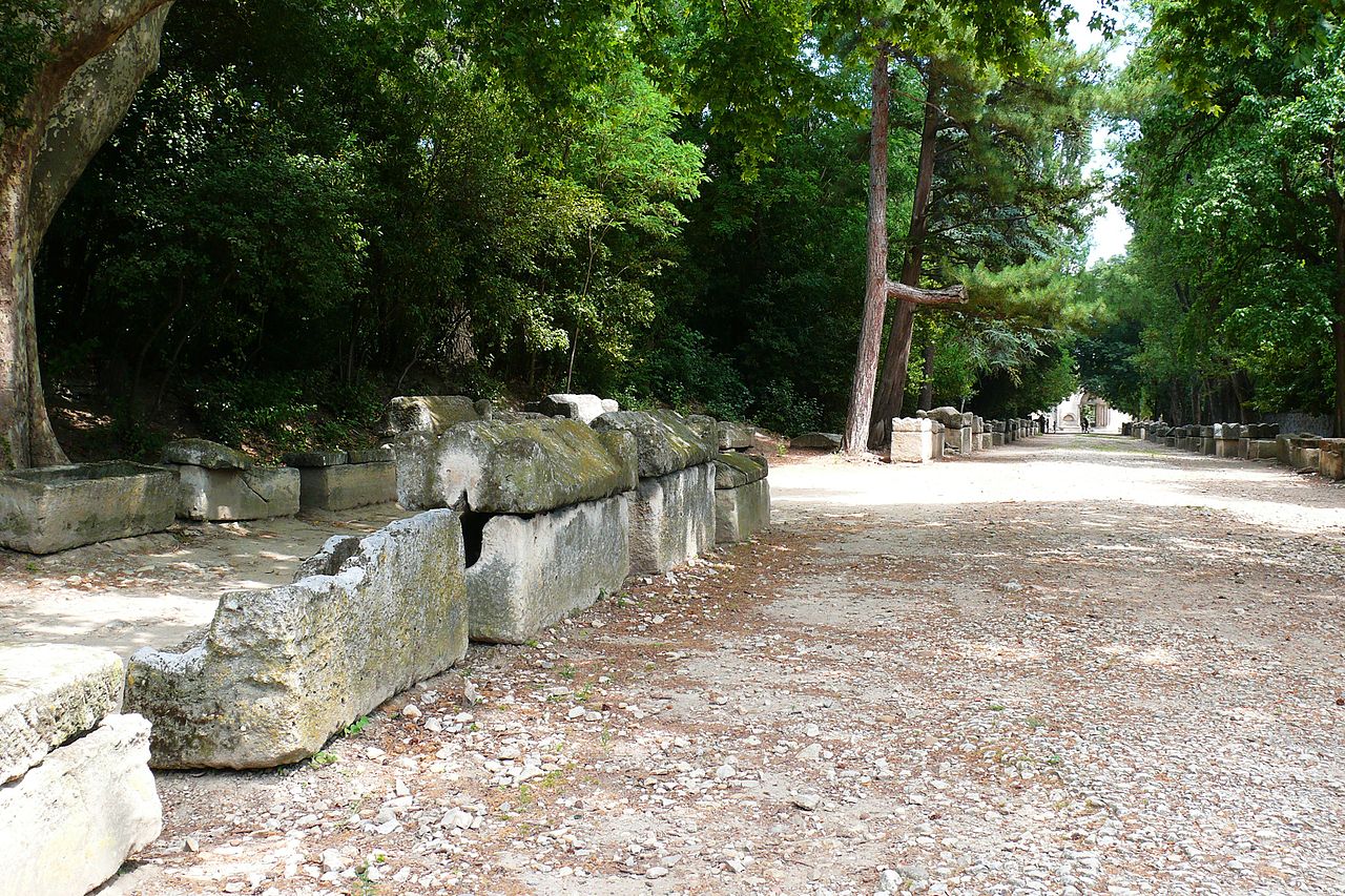 Necropole Des Alyscamps