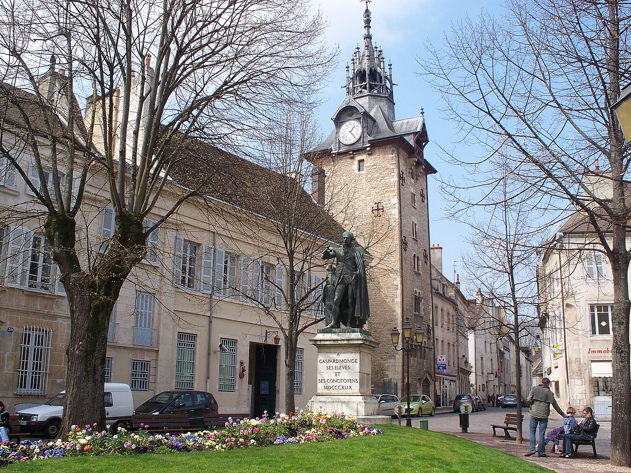 Tour De Lhorloge De Beaune