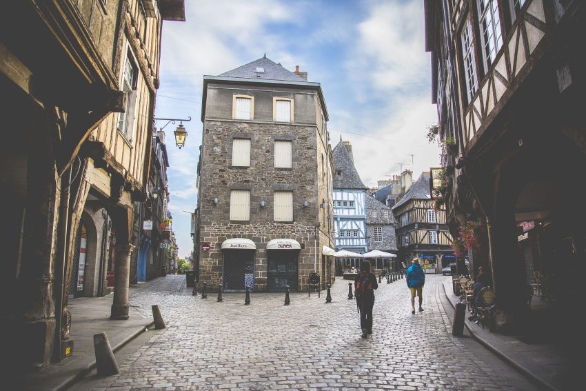 visit dinan