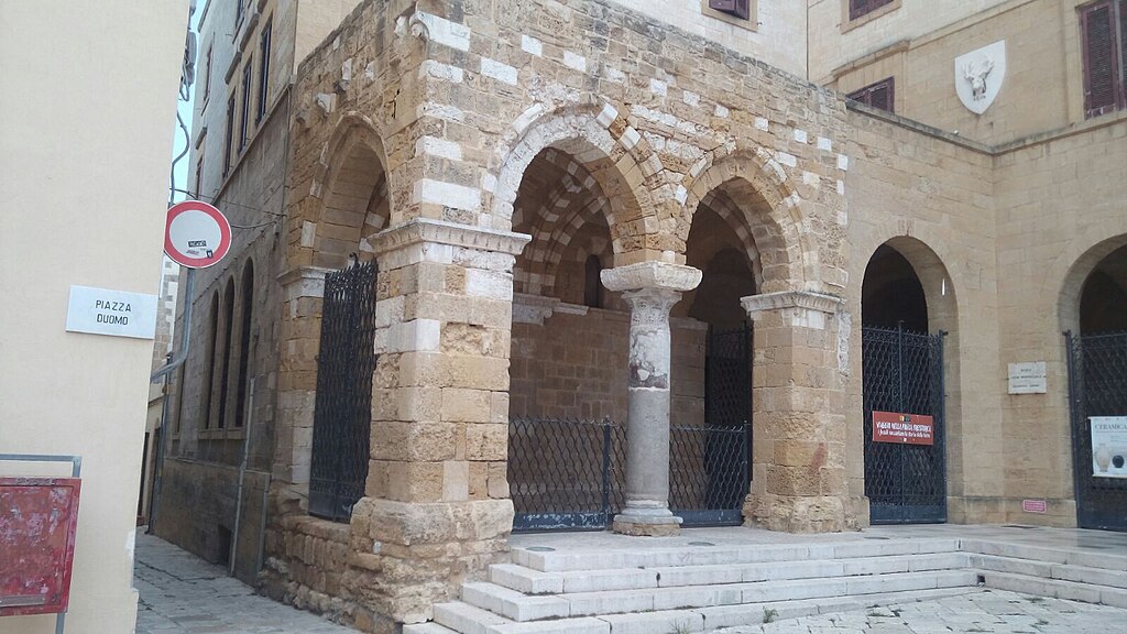 Portico Dei Templari BRINDISI