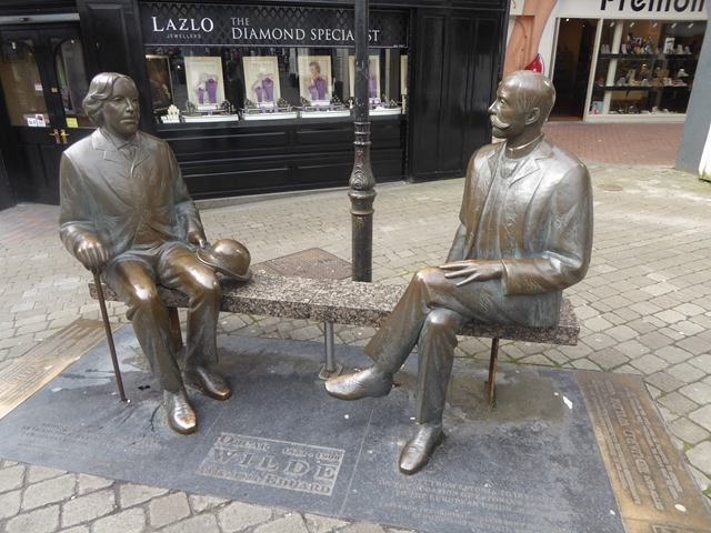 Oscar Wilde And Eduard Vilde