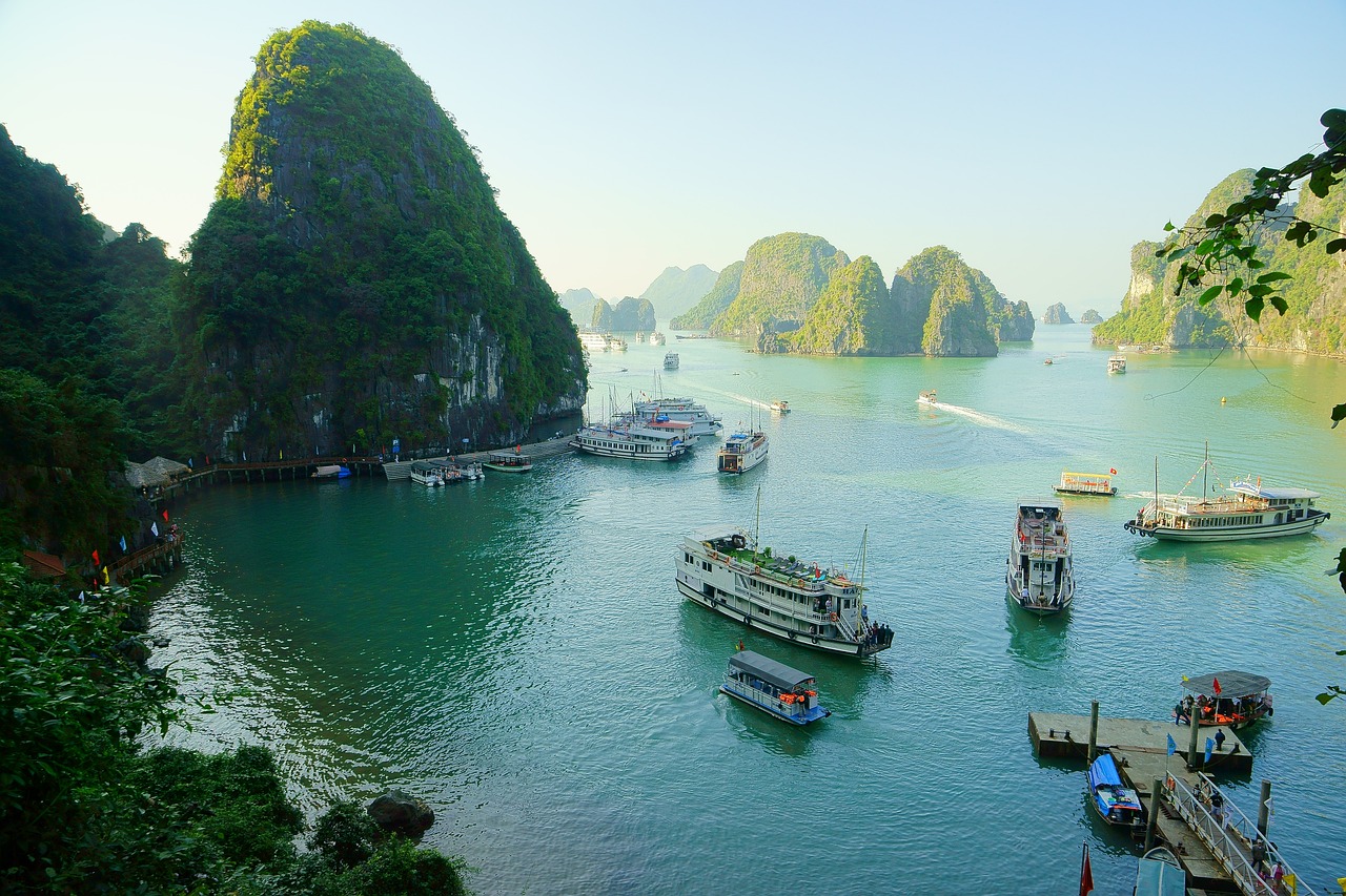 Vietnam Halong Bay 1