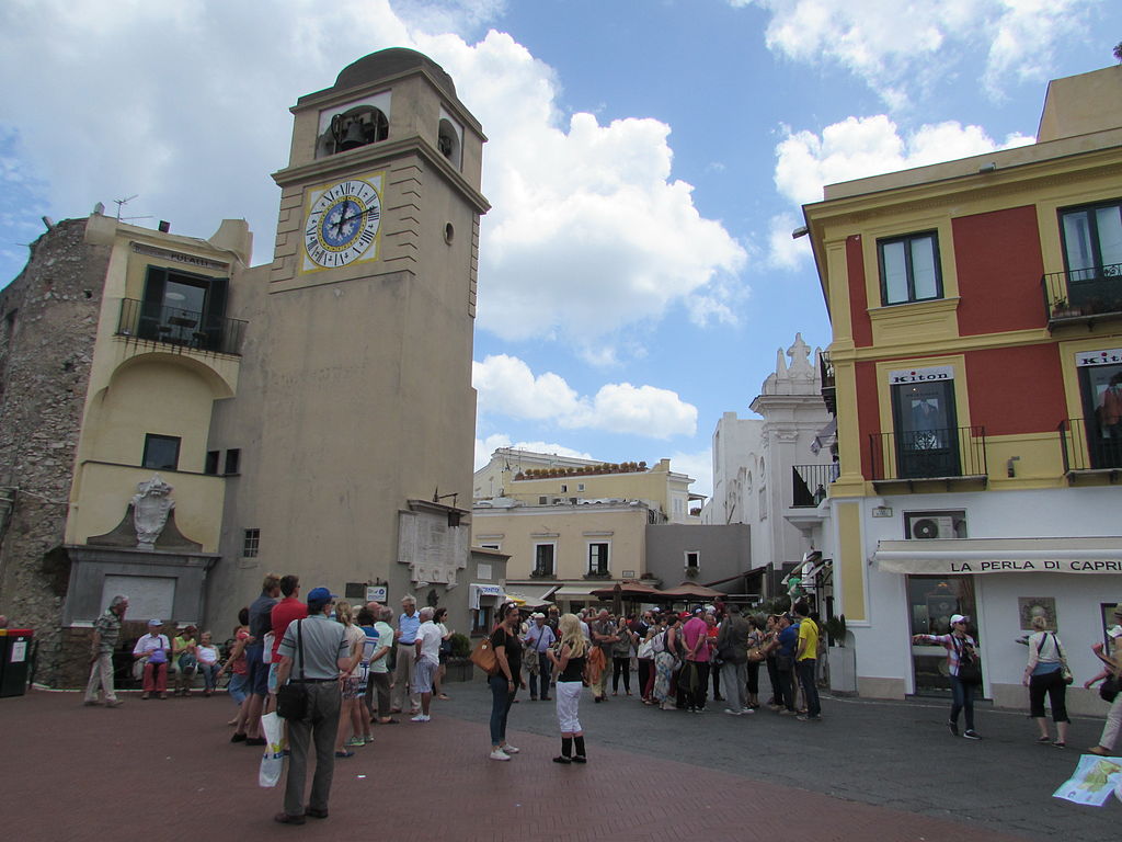 Piazza Umberto I Din Capri