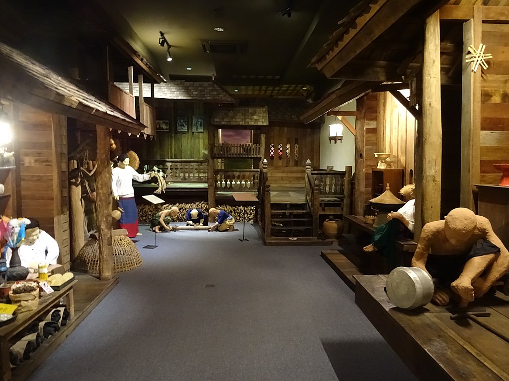 Chiang Mai City Art And Cultural Center Interior