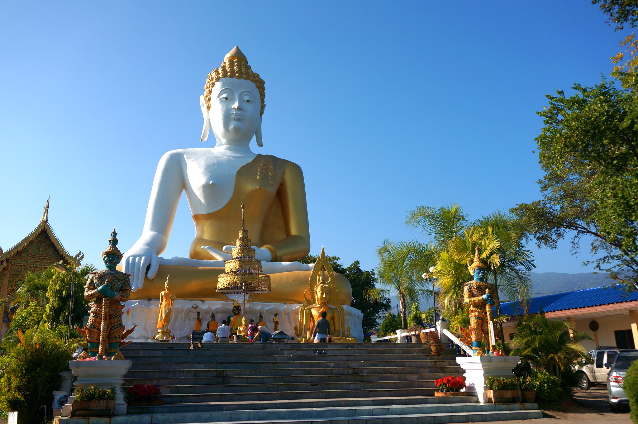 Wat Phra That Doi Kham