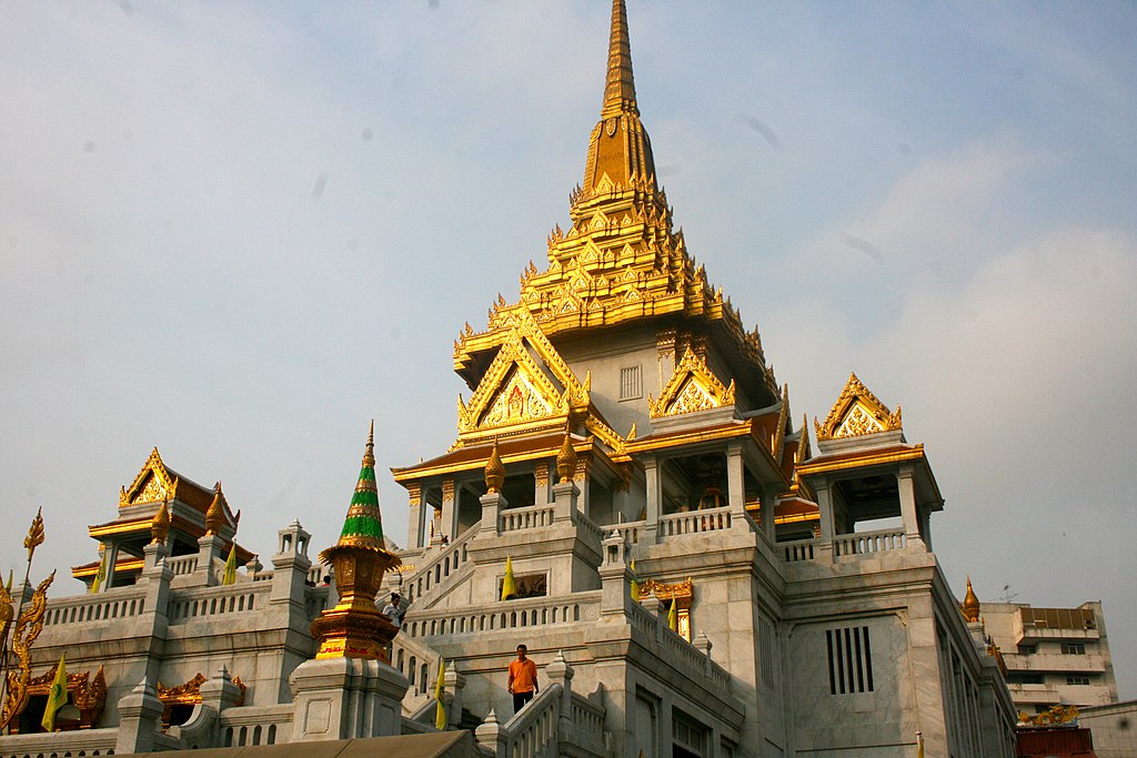 Wat Traimitt Temple Which Houses The Golden Buddha