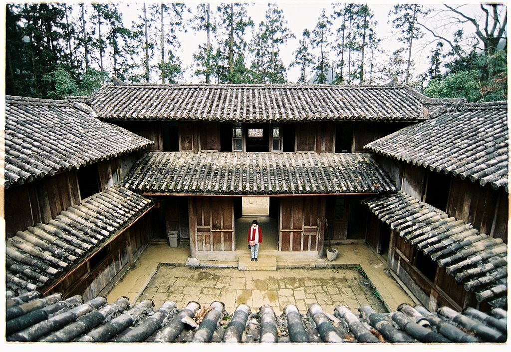 Vuongs Palace Dong Van