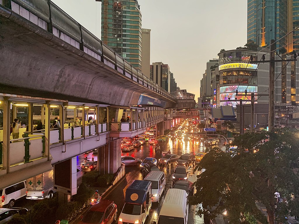 Sukhumwit Road With BTS Asok And Asok Montri Rd
