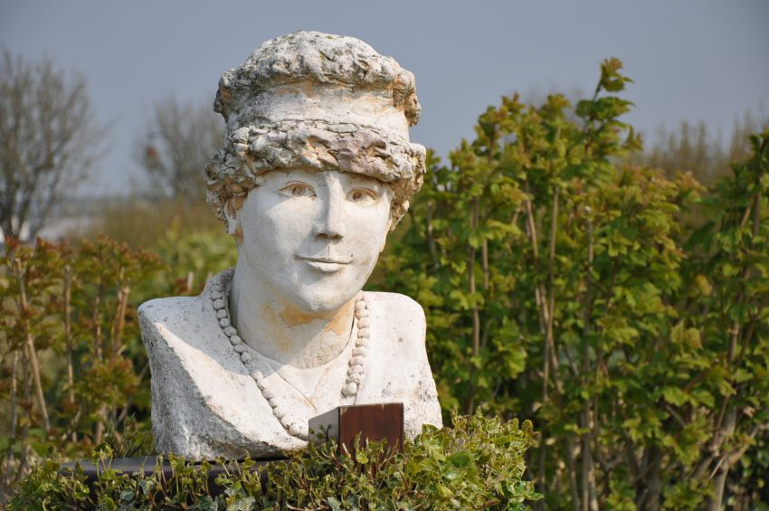 Garden of Personalities in Honfleur